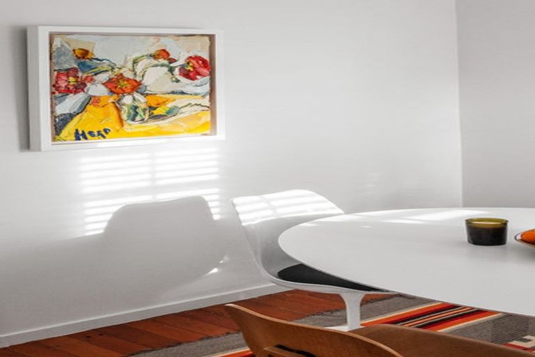 Photo of property in 22 Seacombe Road, Point Chevalier, Auckland, 1022