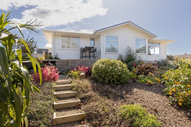 Photo of property in 61 Margaret Drive, Omokoroa, 3114