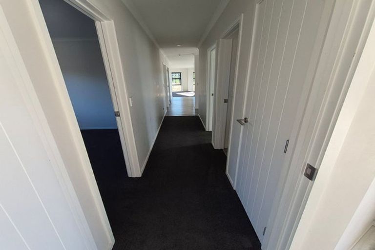 Photo of property in 310 Lakes Boulevard, Pyes Pa, Tauranga, 3112