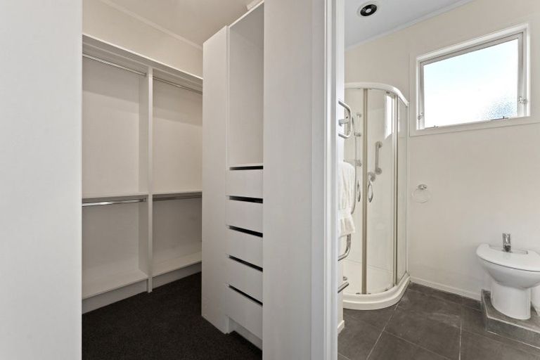 Photo of property in 8 Cambridge Street, Pahiatua, 4910