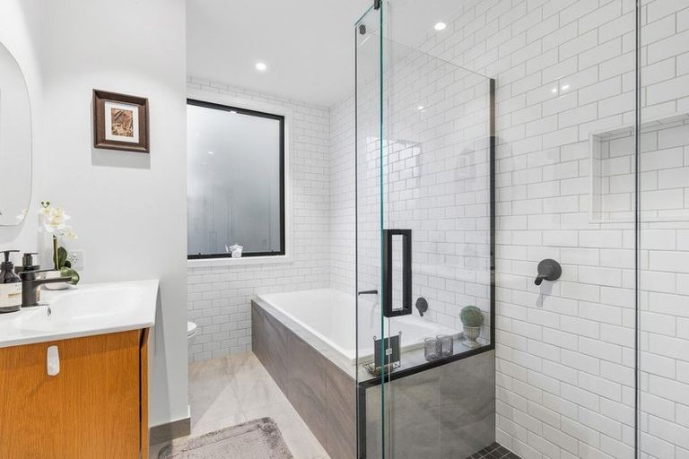 Photo of property in 3b Glenelg Lane, Jacks Point, 9371