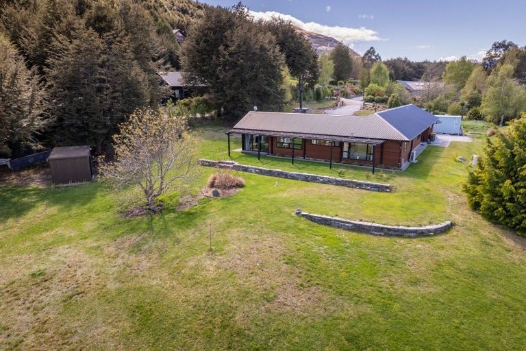 Photo of property in 1144 Glenorchy-queenstown, Mount Creighton, Queenstown, 9371