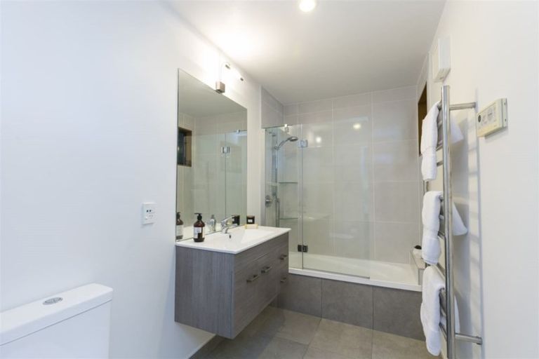 Photo of property in 31c Patanga Crescent, Thorndon, Wellington, 6011