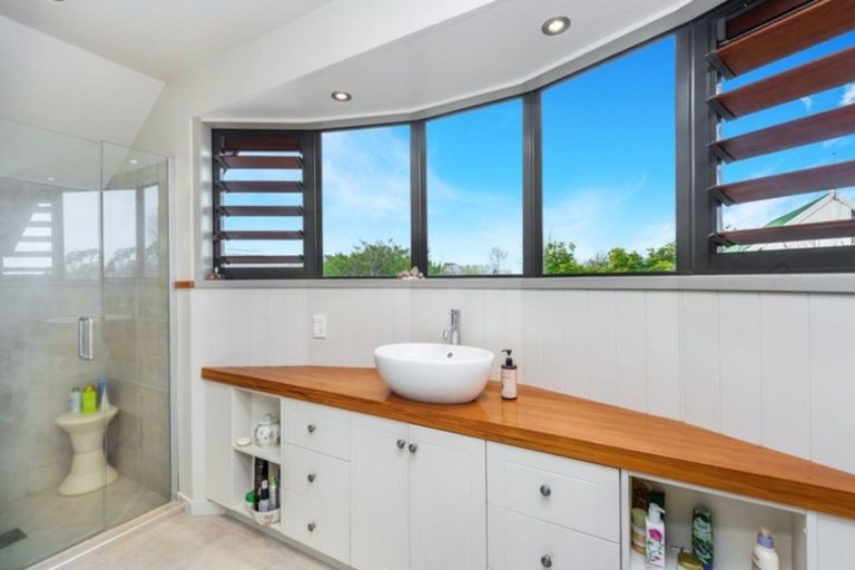 Photo of property in 6a Riverview Terrace, Fairfield, Hamilton, 3214