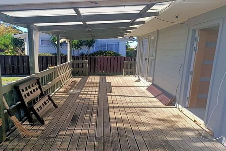 Photo of property in 5 Mckinstry Avenue, Mangere East, Auckland, 2024