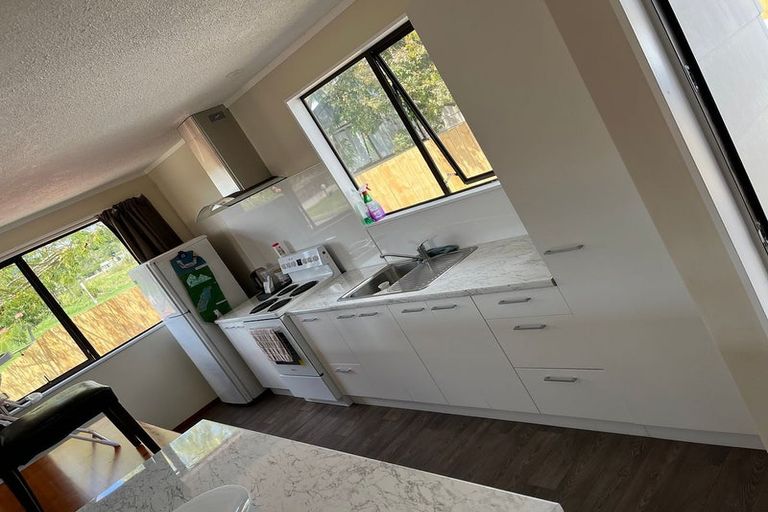 Photo of property in 60 Pohutukawa Drive, Owhata, Rotorua, 3010