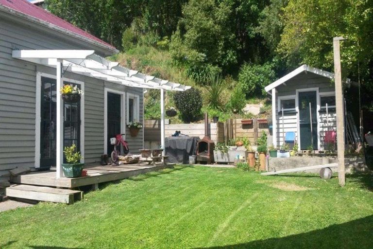 Photo of property in 56 Saint Davids Street, Lyttelton, 8082