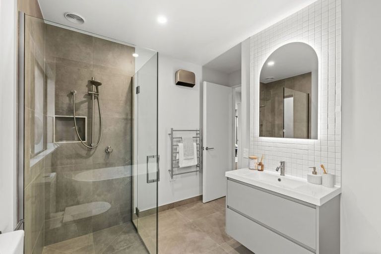 Photo of property in 3 Greystone Close, Halswell, 8025