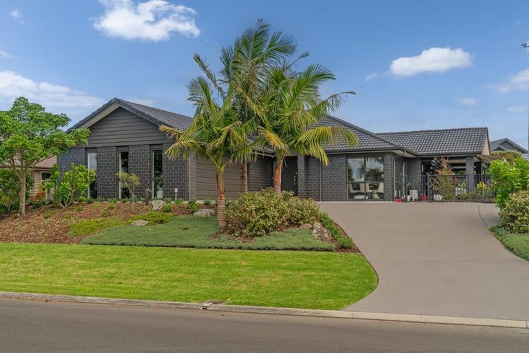 Photo of property in 32 Leeward Drive, Whitianga, 3510