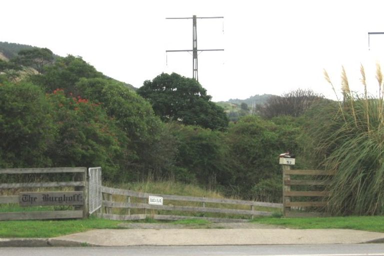 Photo of property in 52 Elizabeth Street, Waikanae, 5036