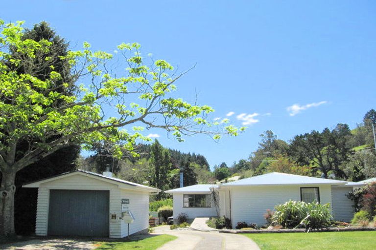 Photo of property in 32 Marian Drive, Inner Kaiti, Gisborne, 4010