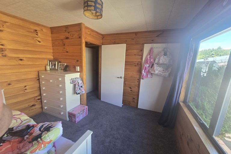 Photo of property in 46 Norana Road, Timberlea, Upper Hutt, 5018