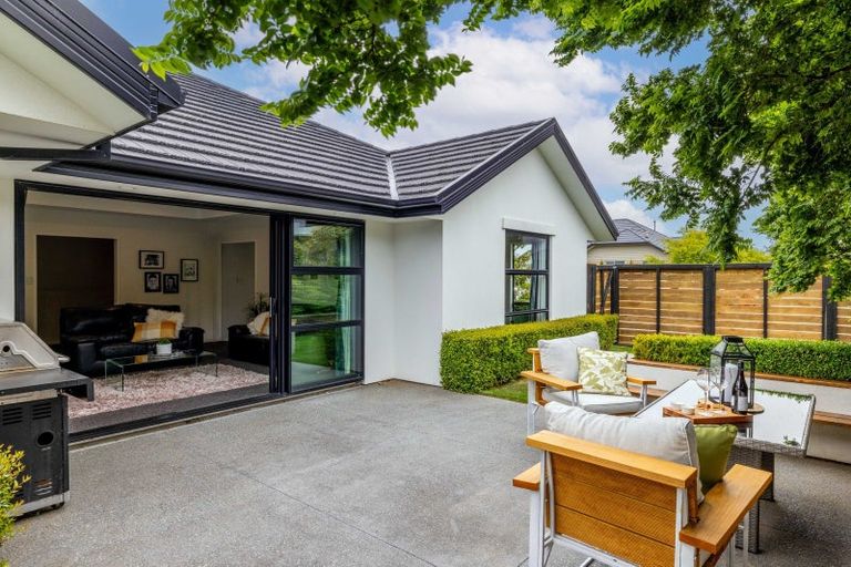 Photo of property in 32 Carmichael Street, Rangiora, 7400