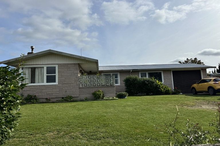 Photo of property in 77 Sunderland Drive, Flaxmere, Hastings, 4120