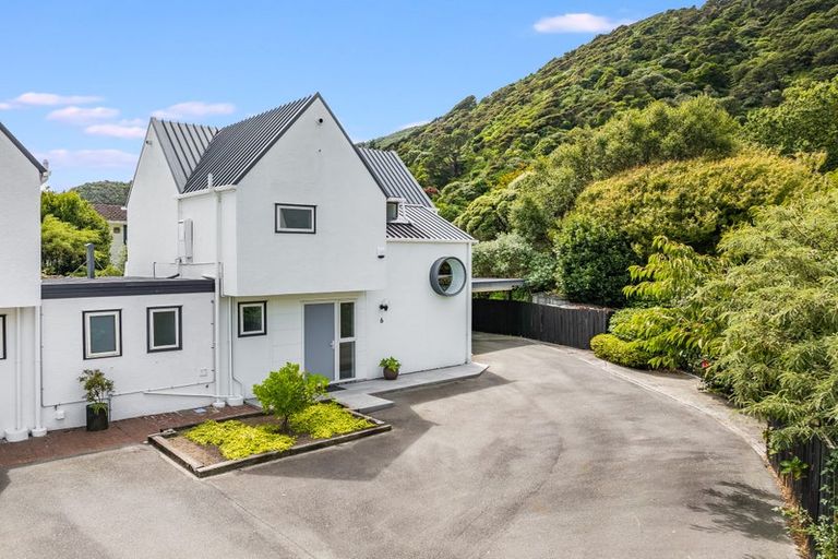 Photo of property in 6/354 Muritai Road, Eastbourne, Lower Hutt, 5013