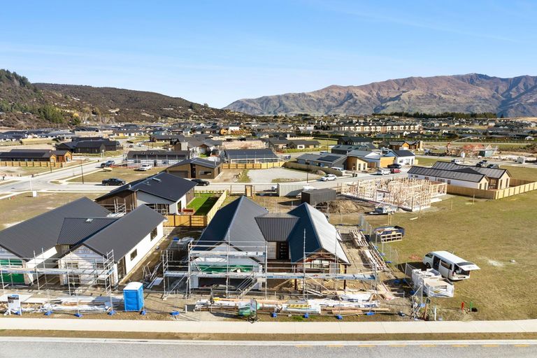 Photo of property in 12 Moonstone Street, Albert Town, Wanaka, 9305