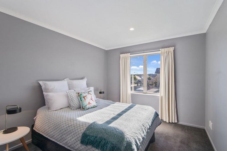 Photo of property in 3 Bancroft Place, Parklands, Christchurch, 8083