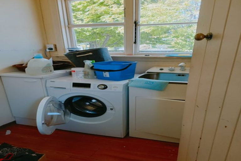 Photo of property in 27 Hollyford Avenue, Bryndwr, Christchurch, 8053