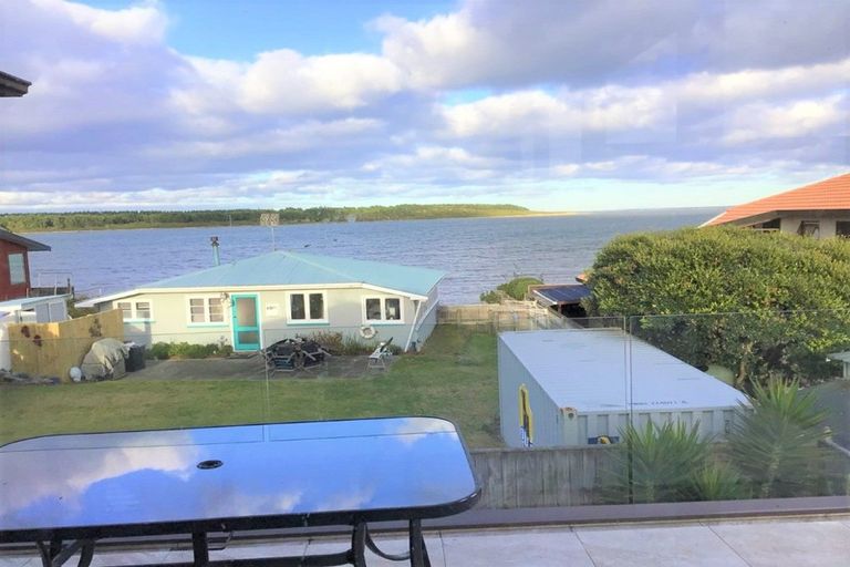 Photo of property in 15a Robbie Street, Foxton Beach, Foxton, 4815