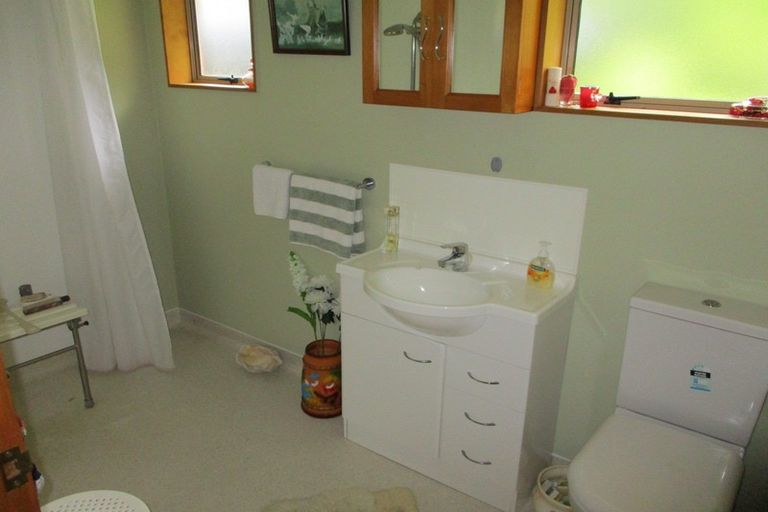 Photo of property in 2 Wilson Crescent, Karoro, Greymouth, 7805