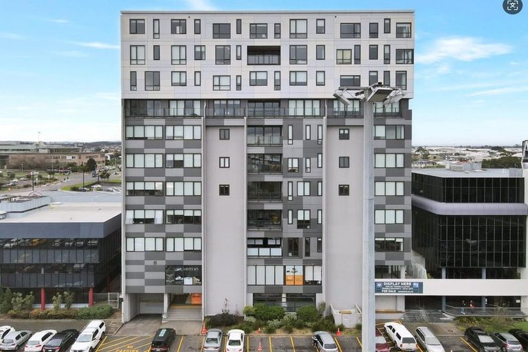 Photo of property in Twin Towers, 703/17 Putney Way, Manukau, Auckland, 2104