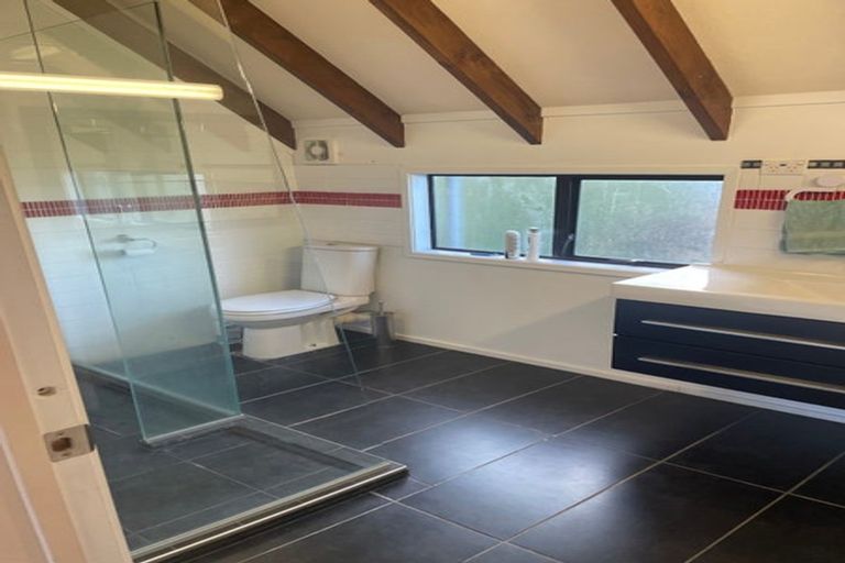 Photo of property in 2/166 Rangatira Road, Beach Haven, Auckland, 0626