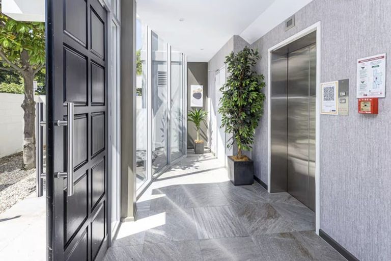 Photo of property in 12/245 Montreal Street, Christchurch Central, Christchurch, 8013