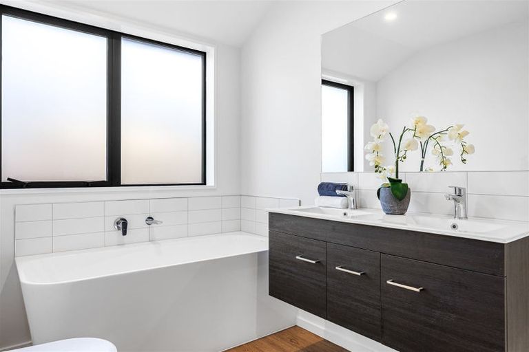 Photo of property in 6 Chambers Avenue, Woodend, 7610