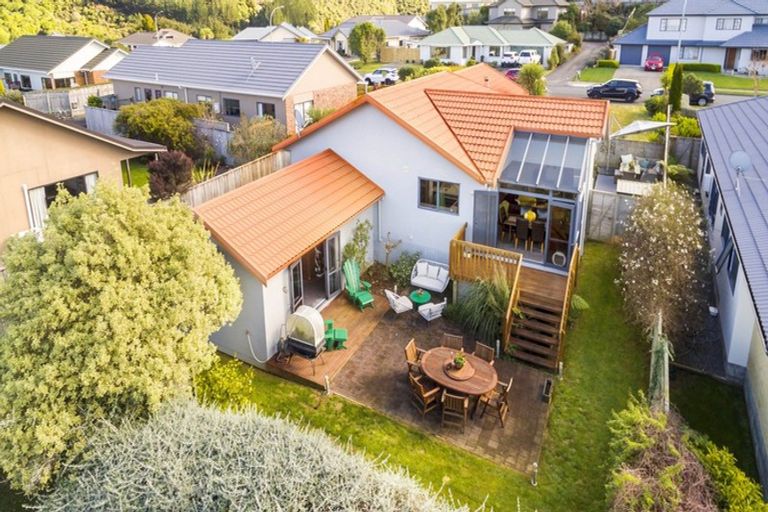 Photo of property in 7 Ormrod Grove, Riverstone Terraces, Upper Hutt, 5018