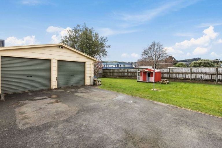 Photo of property in 17 Taita Drive, Boulcott, Lower Hutt, 5011