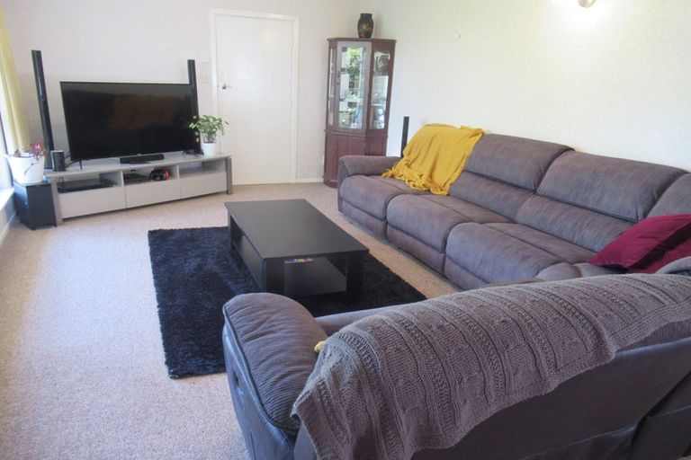 Photo of property in 13 Charles Street, Clouston Park, Upper Hutt, 5018