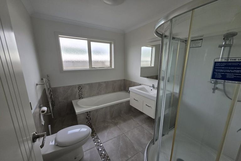 Photo of property in 18 Sinclair Street, Ebdentown, Upper Hutt, 5018