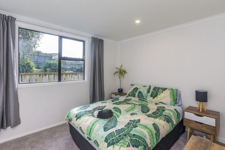 Photo of property in 28 Kaka Road, Raumati Beach, Paraparaumu, 5032