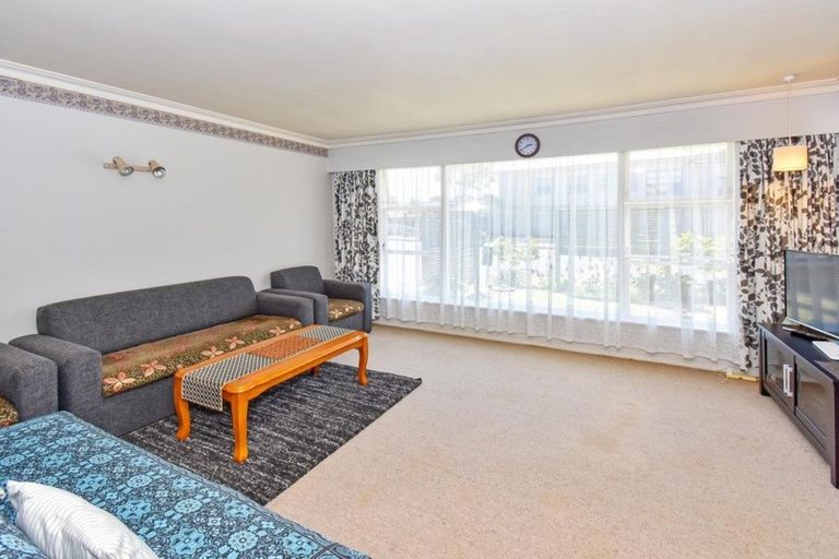 Photo of property in 2/75 Kolmar Road, Papatoetoe, Auckland, 2025