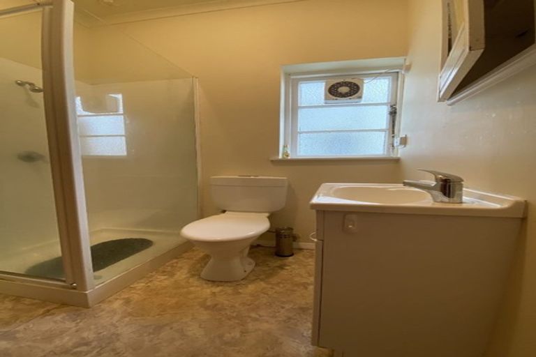 Photo of property in San Marino Apartments, 2/4 Oak Park Avenue, Te Aro, Wellington, 6011