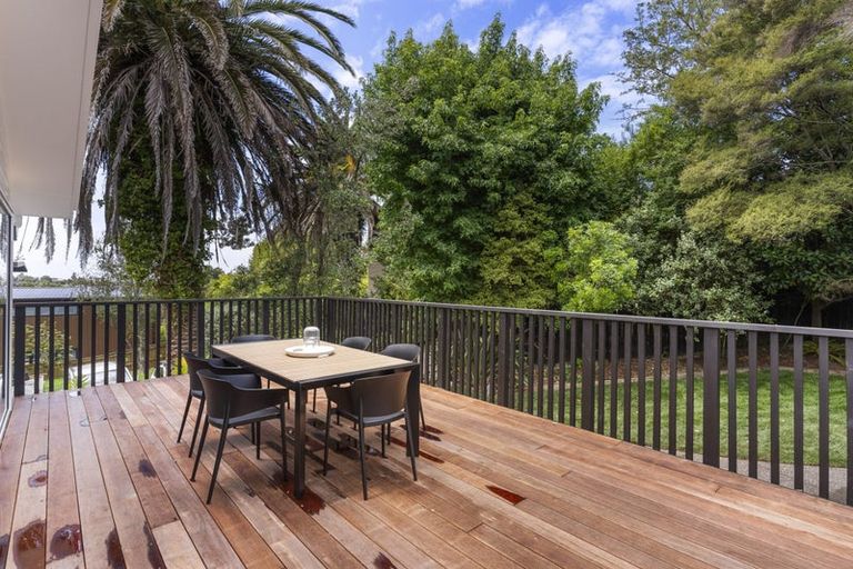Photo of property in 1/14 Surville Place, Mairangi Bay, Auckland, 0630
