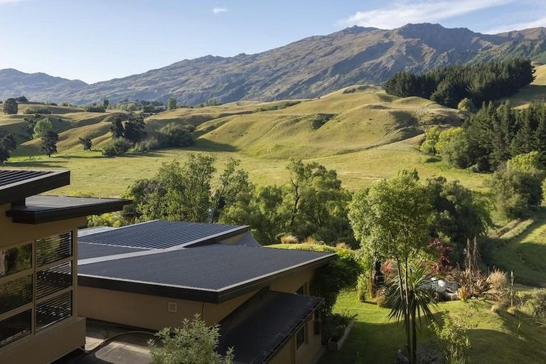 Photo of property in 376 Speargrass Flat Road, Speargrass Flat, Queenstown, 9371