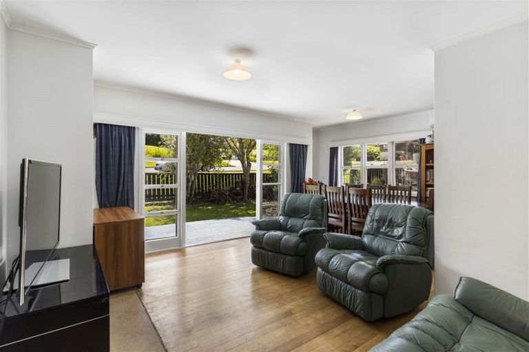 Photo of property in 2/40 Killarney Avenue, Torbay, Auckland, 0630
