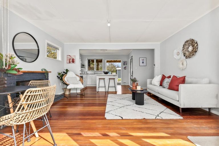 Photo of property in 2 Coleman Street, Paraparaumu, 5032