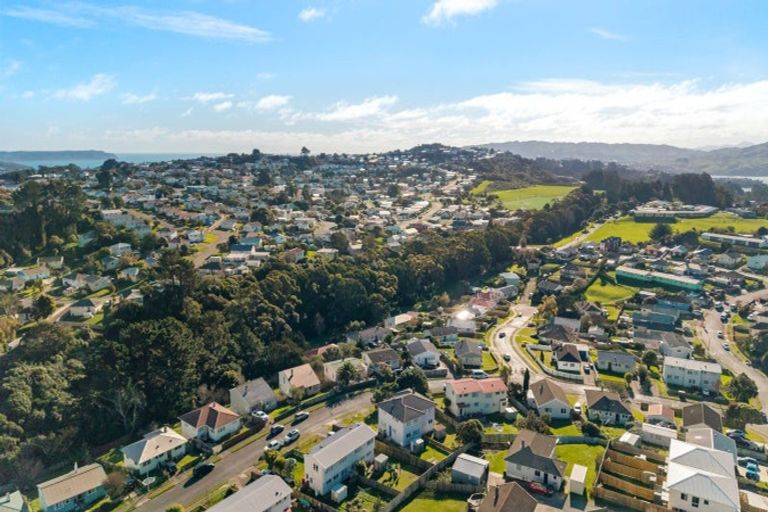 Photo of property in 70-72 Waihemo Street, Waitangirua, Porirua, 5024