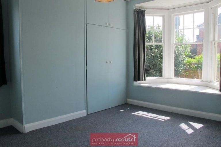 Photo of property in 37 Macandrew Road, South Dunedin, Dunedin, 9012