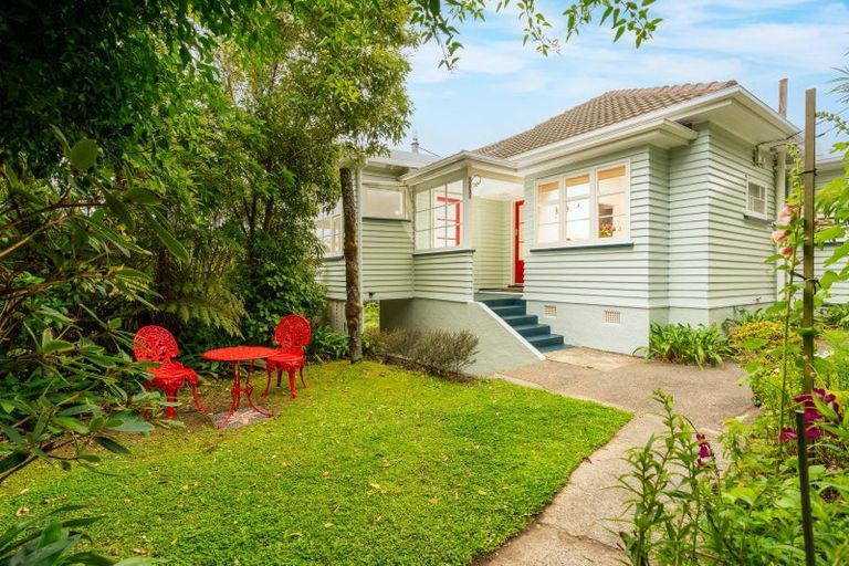 Photo of property in 111a Karori Road, Karori, Wellington, 6012