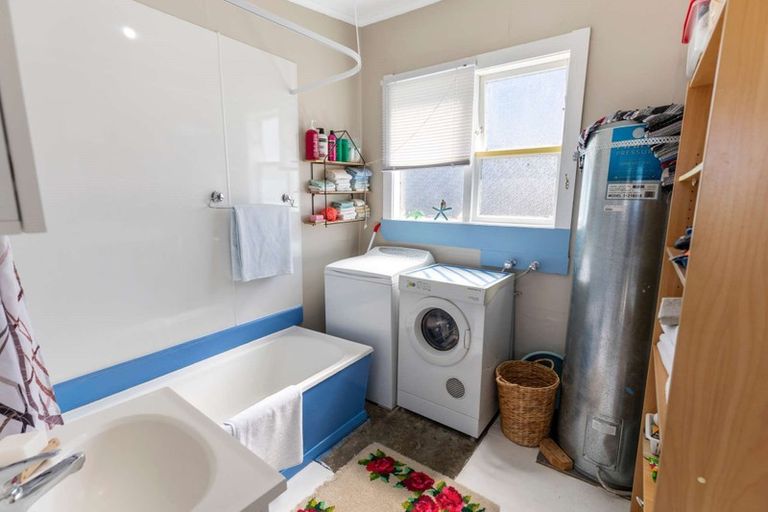 Photo of property in 30 Kowhai Street, Castlecliff, Whanganui, 4501