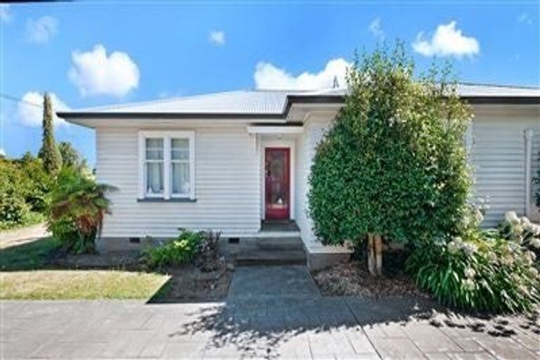 Photo of property in 131 Mays Road, St Albans, Christchurch, 8052