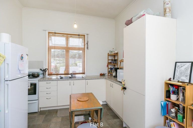 Photo of property in 212 Rintoul Street, Berhampore, Wellington, 6023