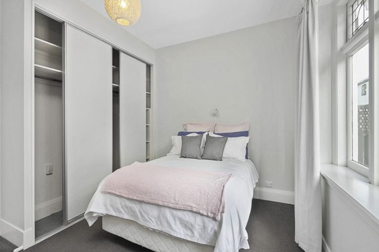 Photo of property in 1/19 Hills Road, Edgeware, Christchurch, 8013