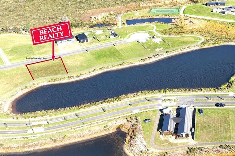 Photo of property in 106 Takapu Close, Matarangi, 3592