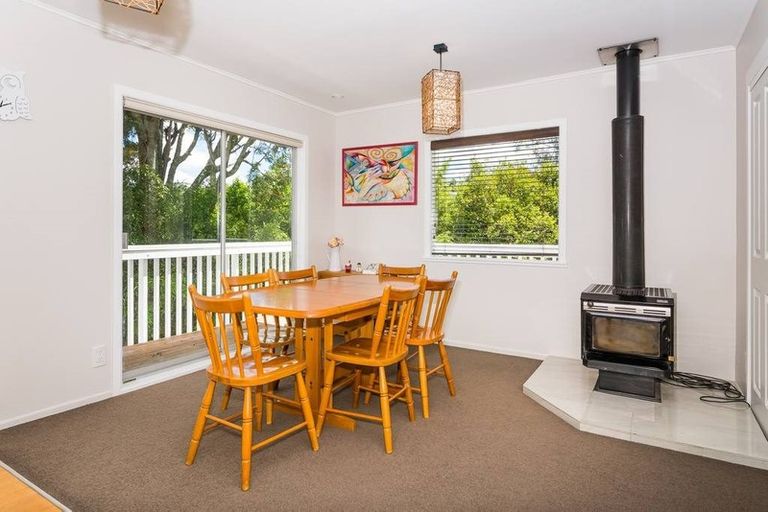 Photo of property in 1/42 Woodlands Crescent, Browns Bay, Auckland, 0630