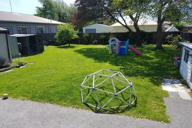 Photo of property in 26 Torrens Road, Hillmorton, Christchurch, 8024