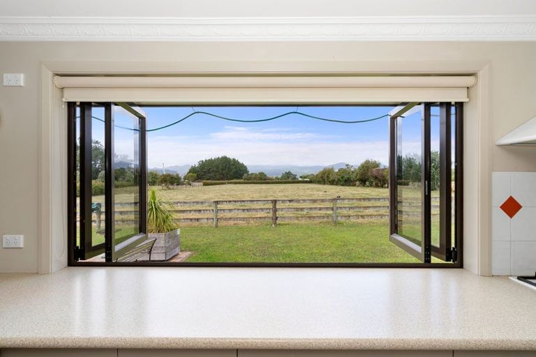 Photo of property in 77 Bruce Road, Levin, 5510